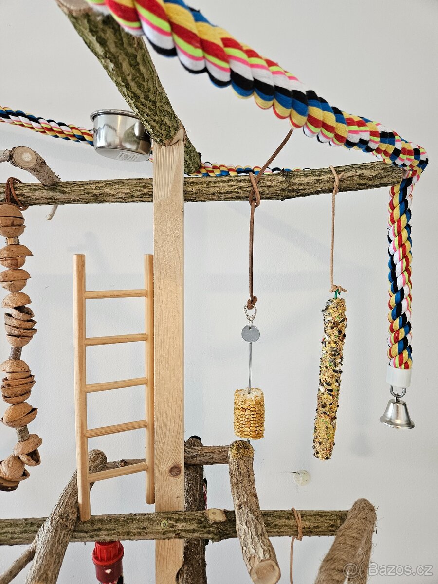 Ptačí Strom pro papoušky - 7
