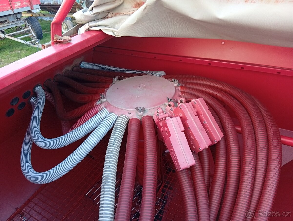 secí stroj kverneland Accord - 7