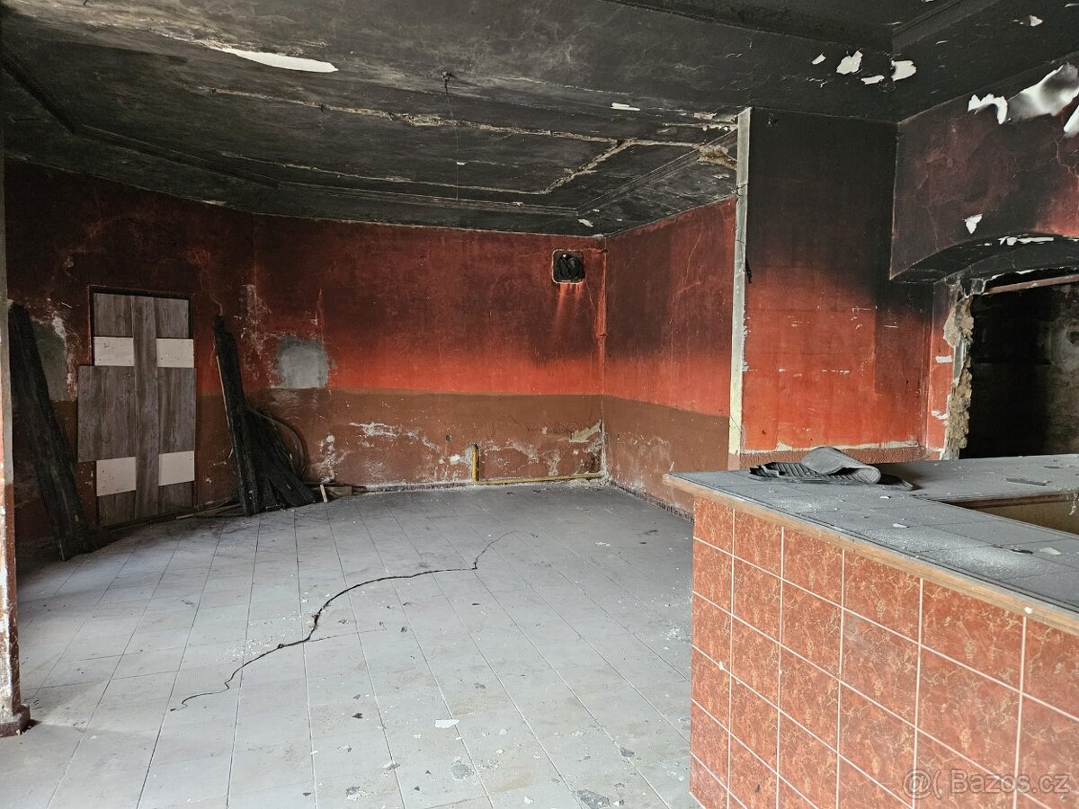 Dům se zahradou k bydlení i podnikání Ústí nad Labem - 7