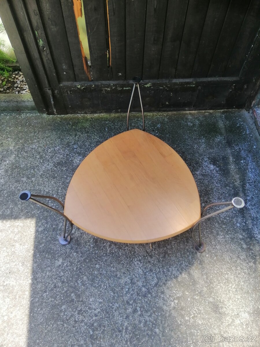 Konferenční stolek - 7