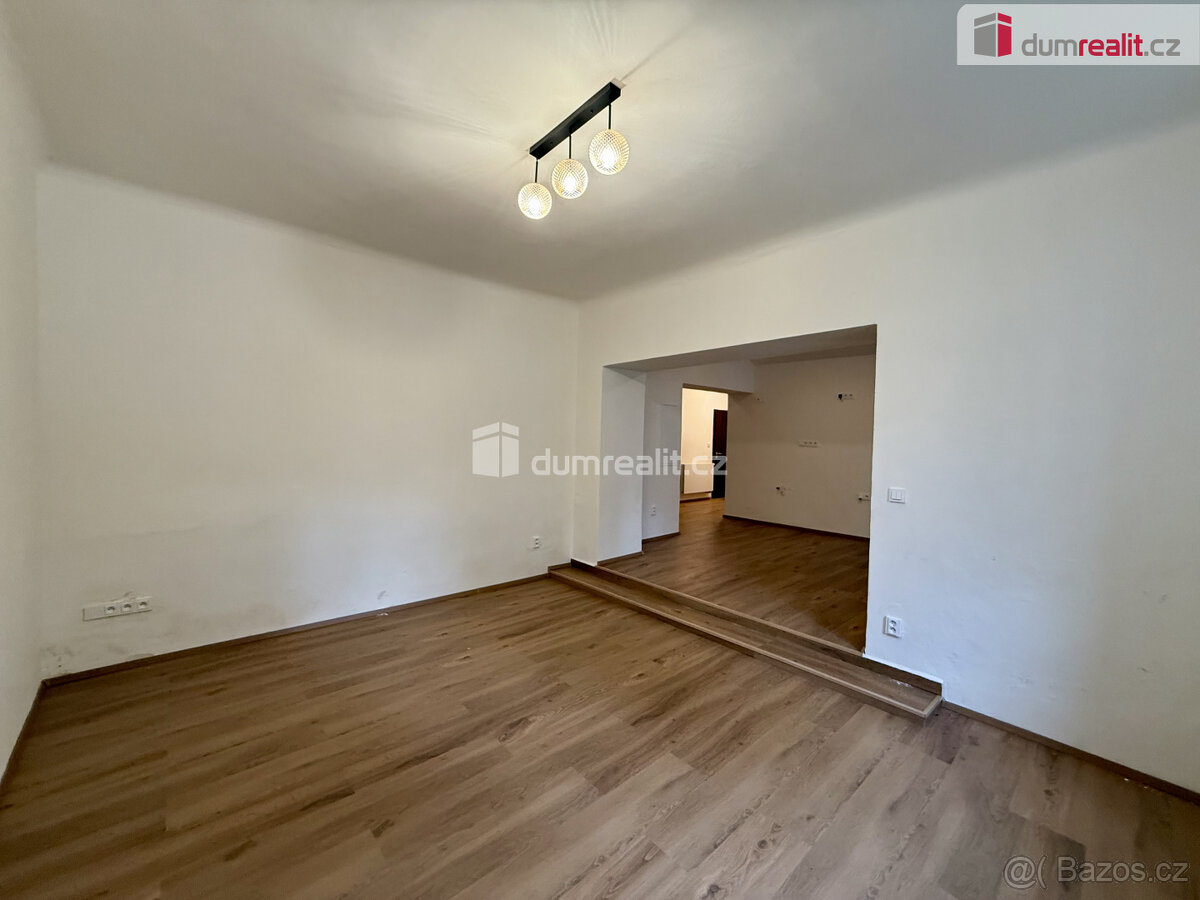 Prodej, byt 3+KK+vlastní předzahrádka (102 m2) , Třebízského - 7