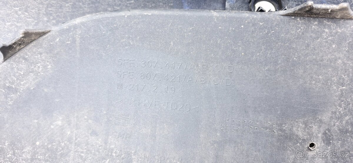 Zadni naraznik seat leon 5FE - 7