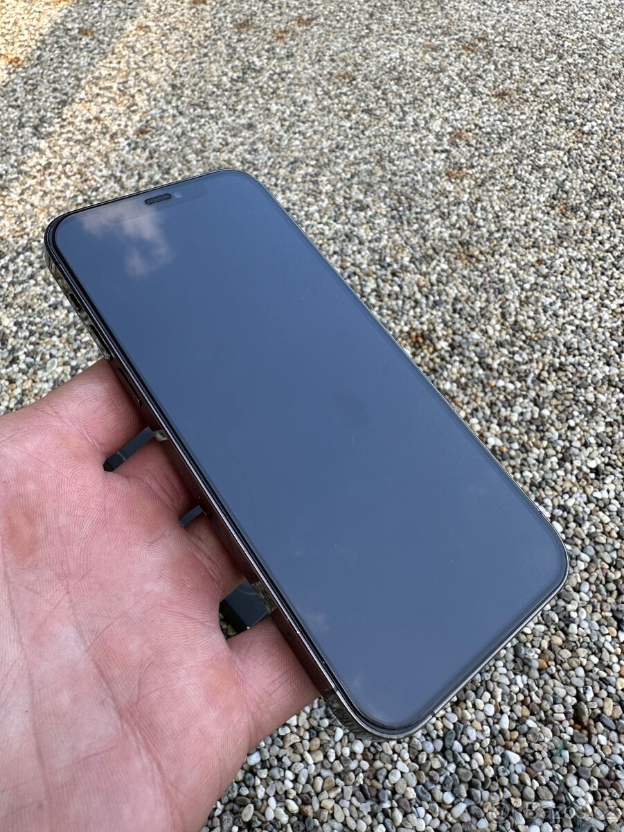 IPhone 12 Pro - baterie 100% - 7