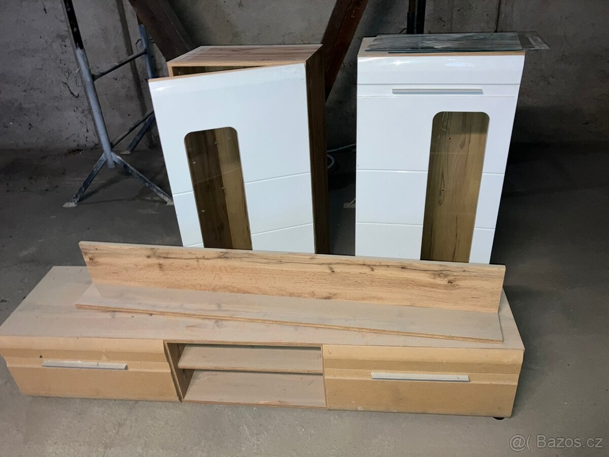 Obývací stěna za odvoz - 7