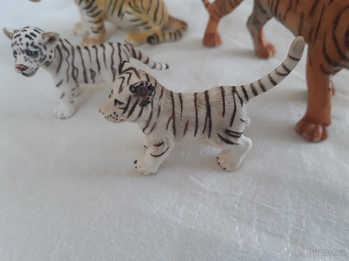 41. Tygři zn. SCHLEICH - 7