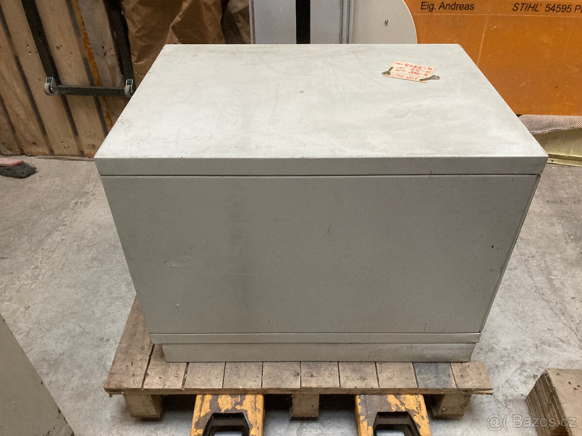 Trezor na diskety KASO 4090 za 4.000 kč - 7