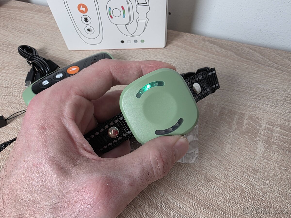 Prodám nový elektrický výcvikový obojek PT085 s dosahem až 1 - 7