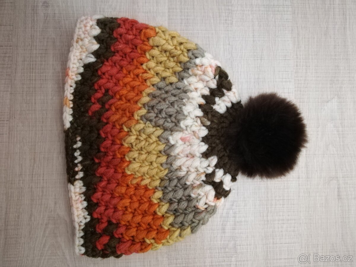 Čepice s bambulí pro děti i dospělé, více barev, 2 - 7