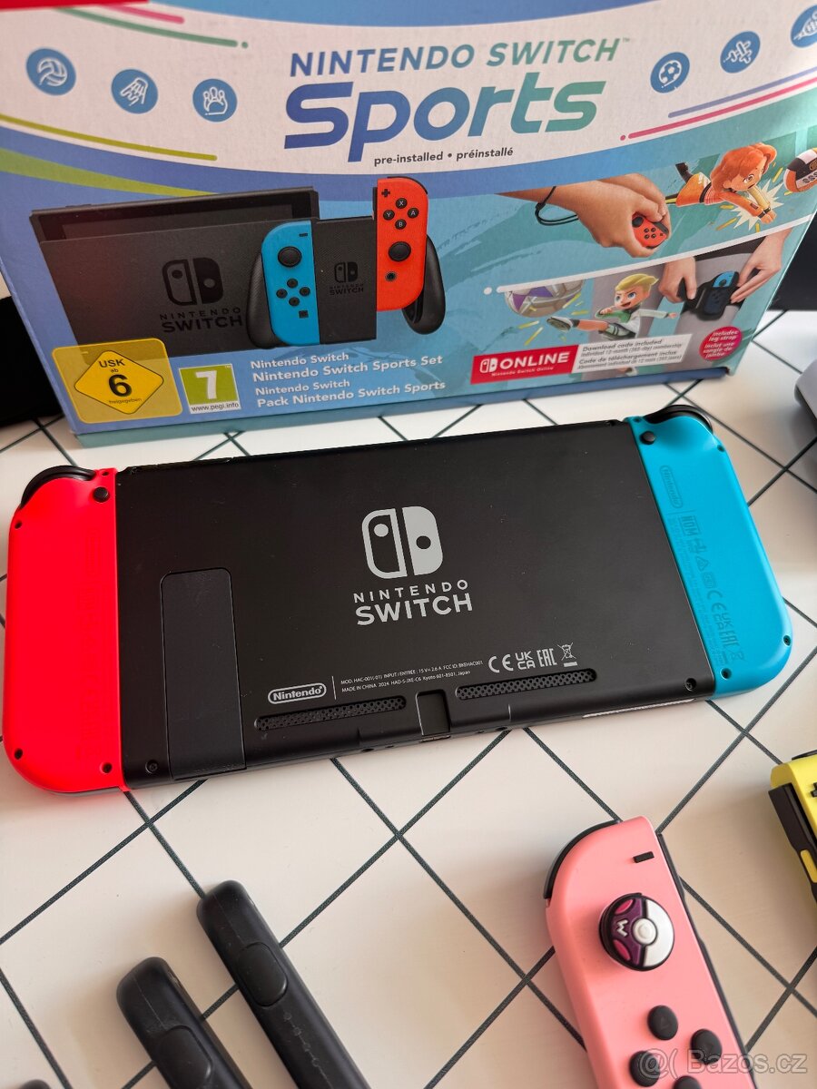 Nintendo Switch + hry a příslušenství - 7