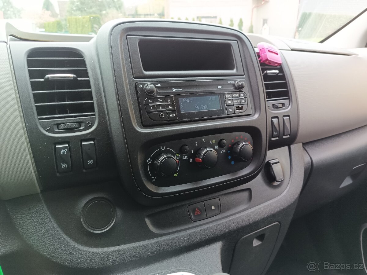 Prodám Renault Trafic ,,, sleva ,,,9 místný 2019 107 kw - 7