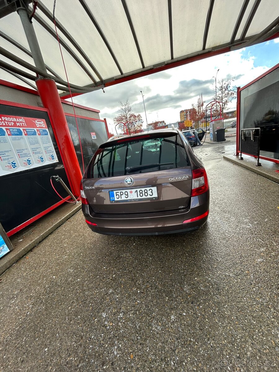 ŠKODA OCTAVIE III 2.0 TDI 110 KW - 7