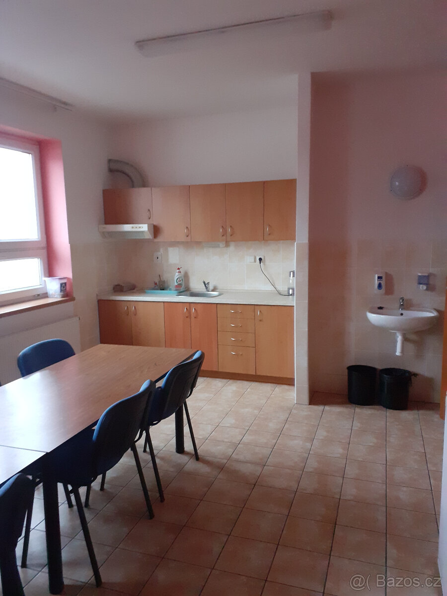 Pronájem kanceláře - 7