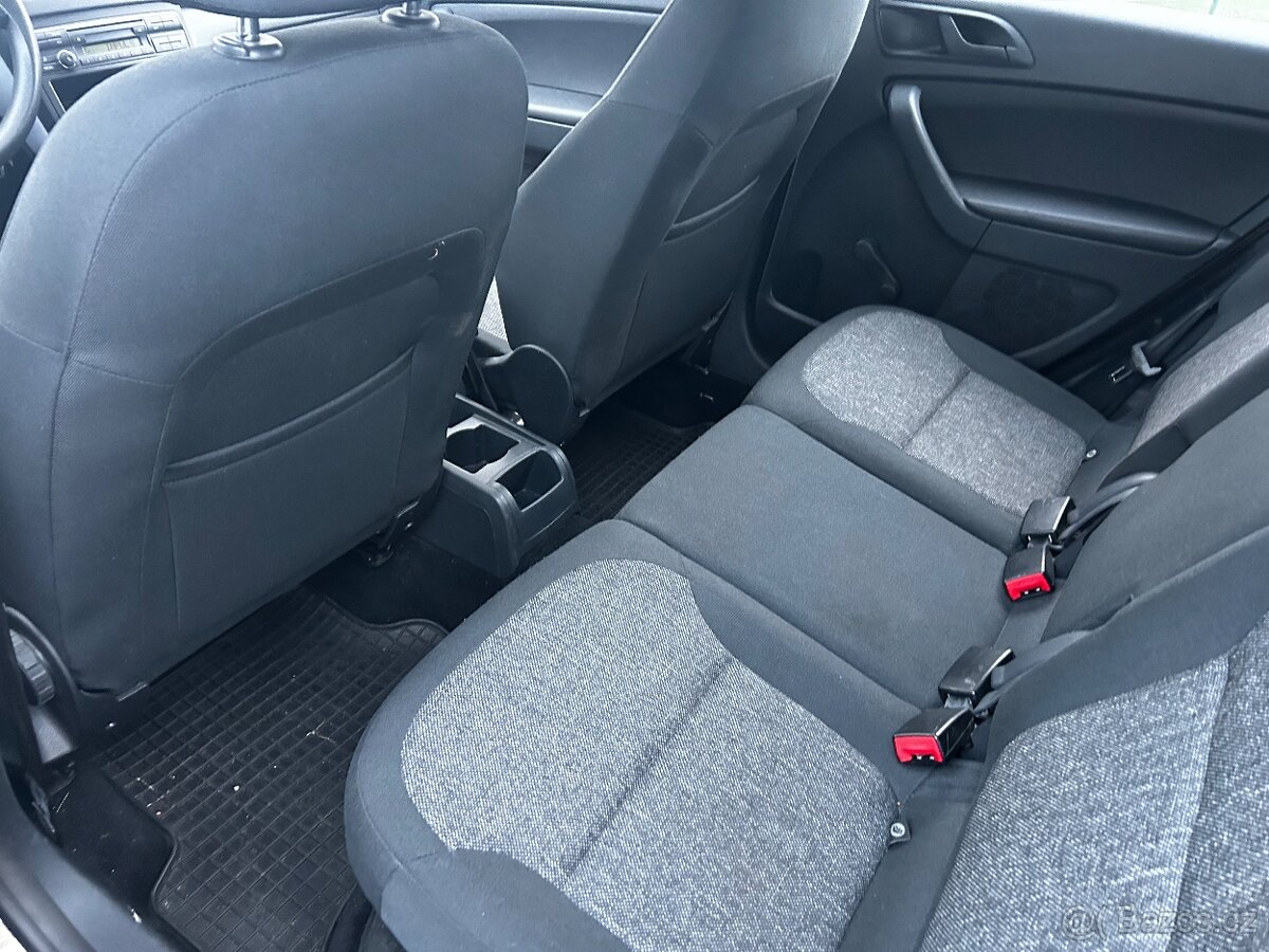 Škoda Yeti Active 1.2Tsi 05/2015 - 7