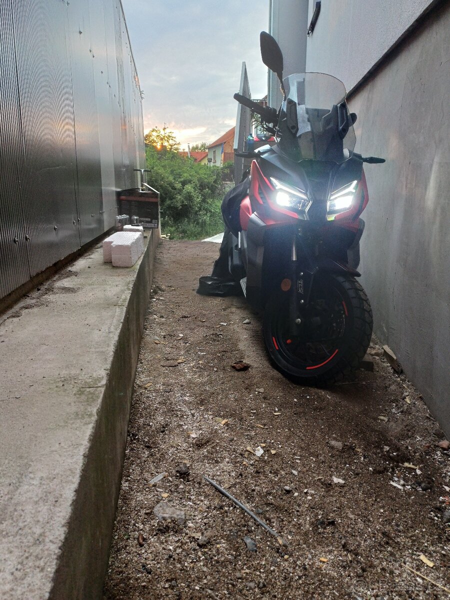 Voge sr1 125i ADV - 7