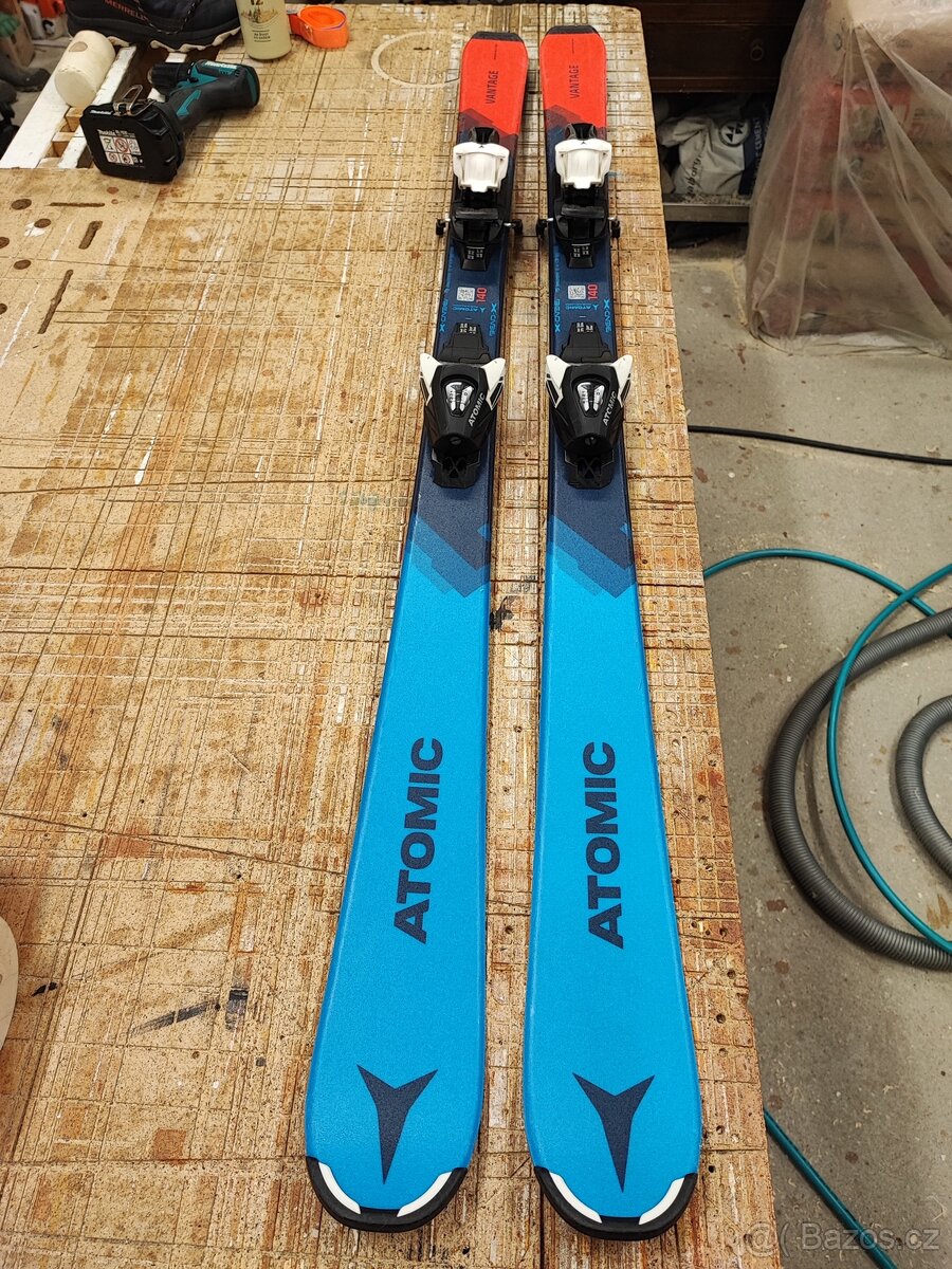 Dětské lyže Atomic 140cm + hole Komperdell 100cm - 7