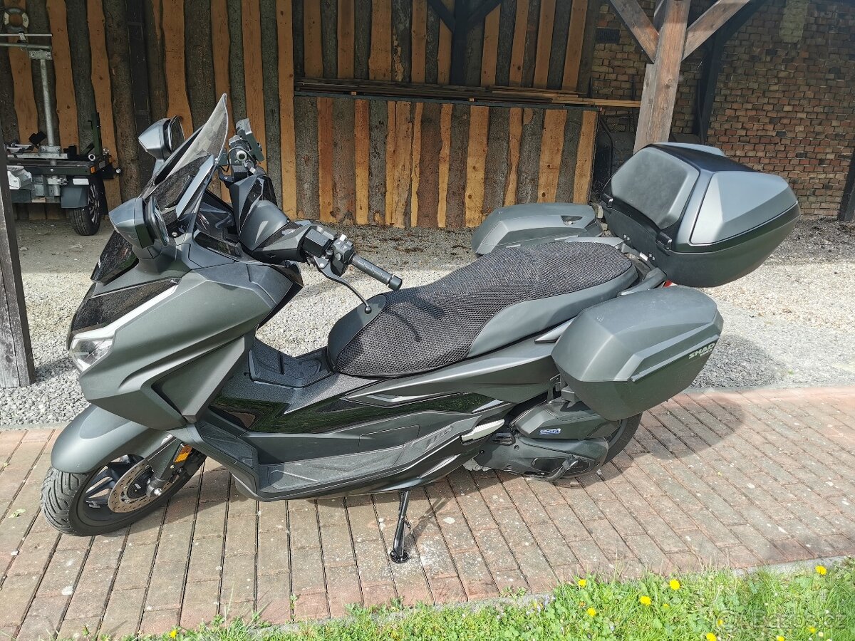 Boční držáky kufru Shad na Honda Forza 125 300 350 Honda ADV - 7