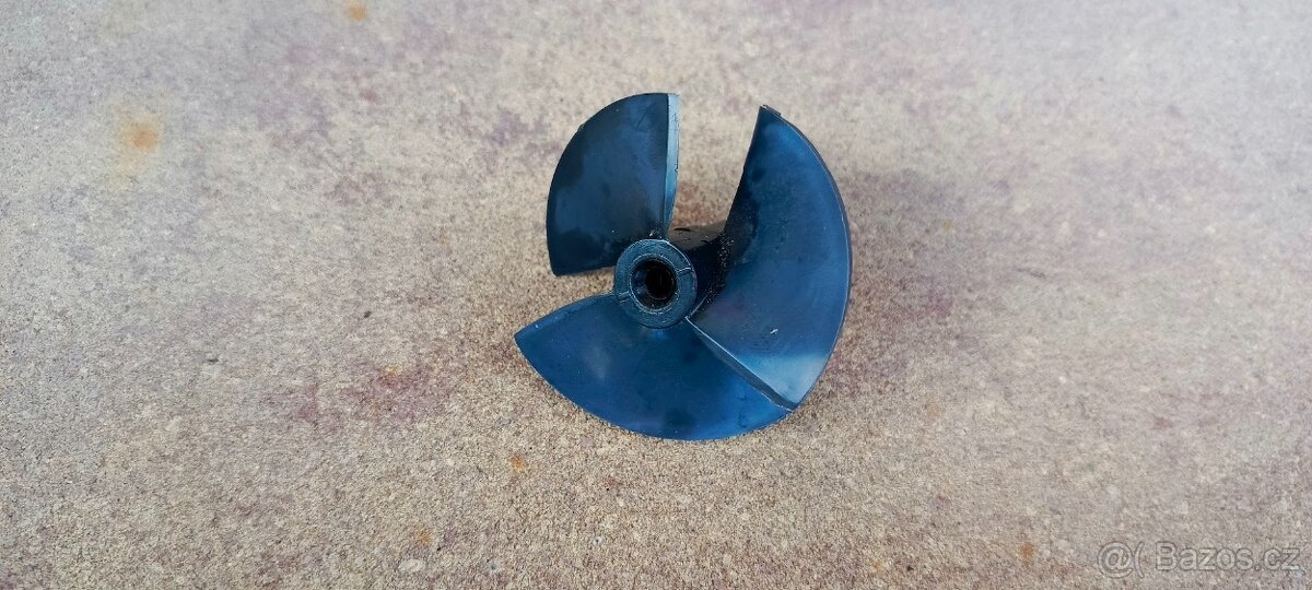 Přechodka od motoru a vrtulka - Dolphin E10 bazénový vysavač - 7