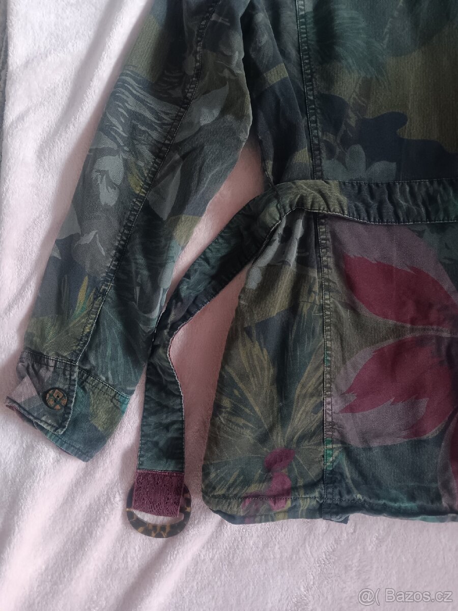 Desigual luxusní kabátek vel.38 - 7