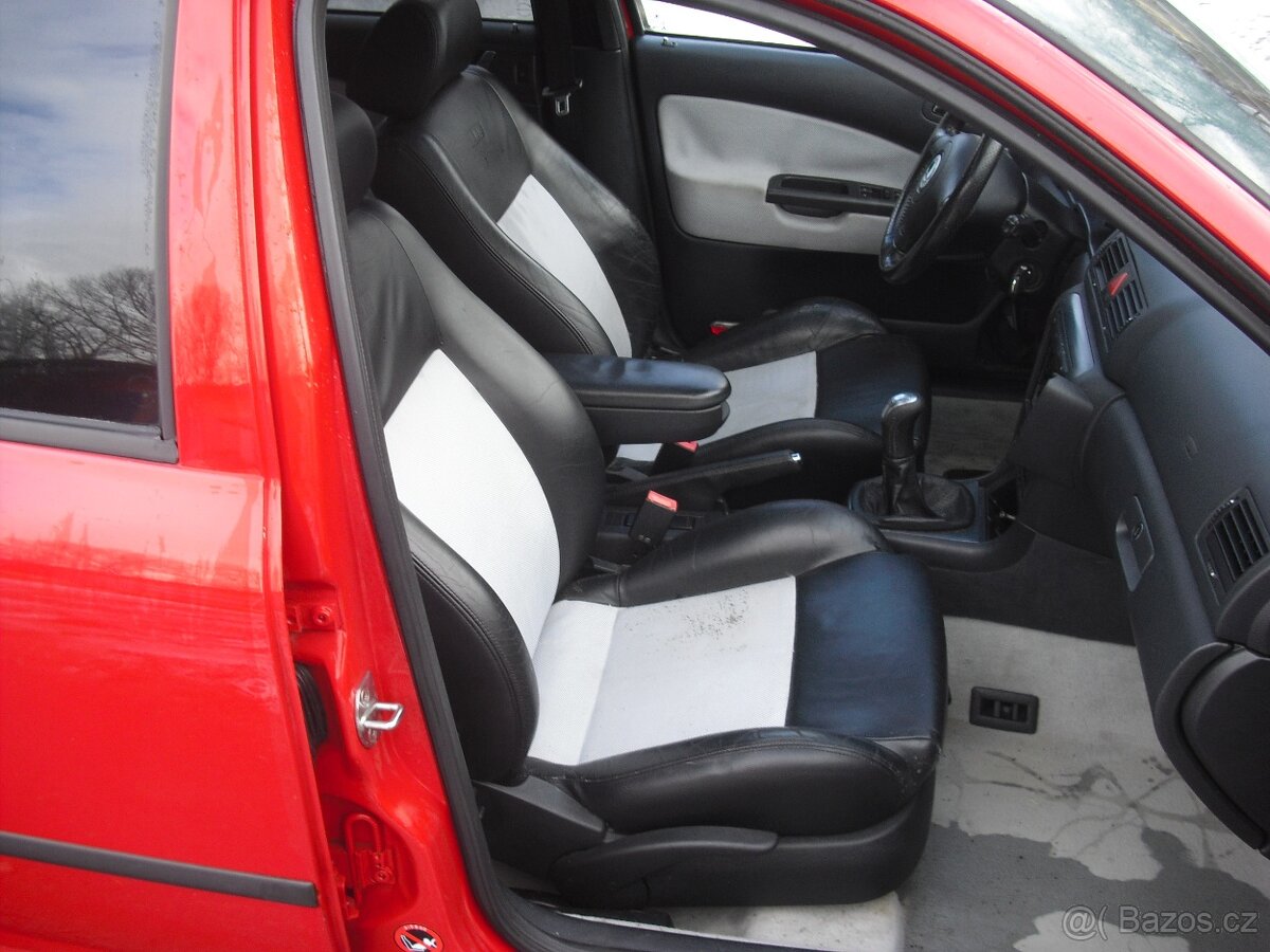 Skoda Octavia RS1 Kombi - 7