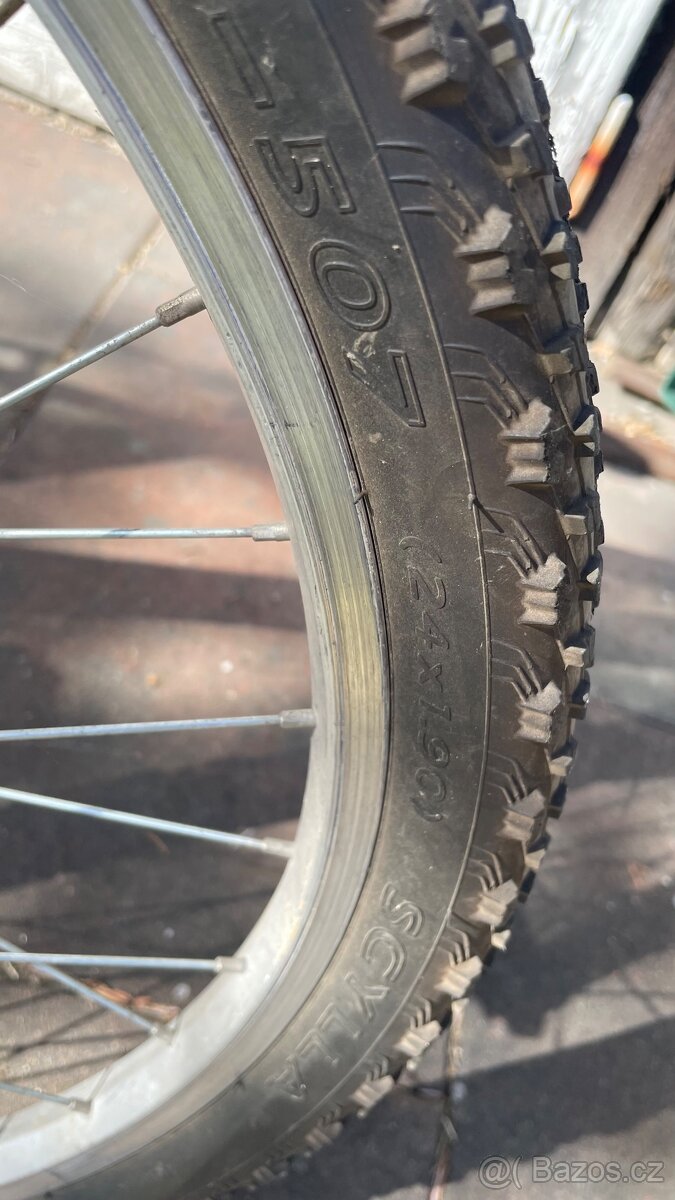 Author Mirage 24 - 7