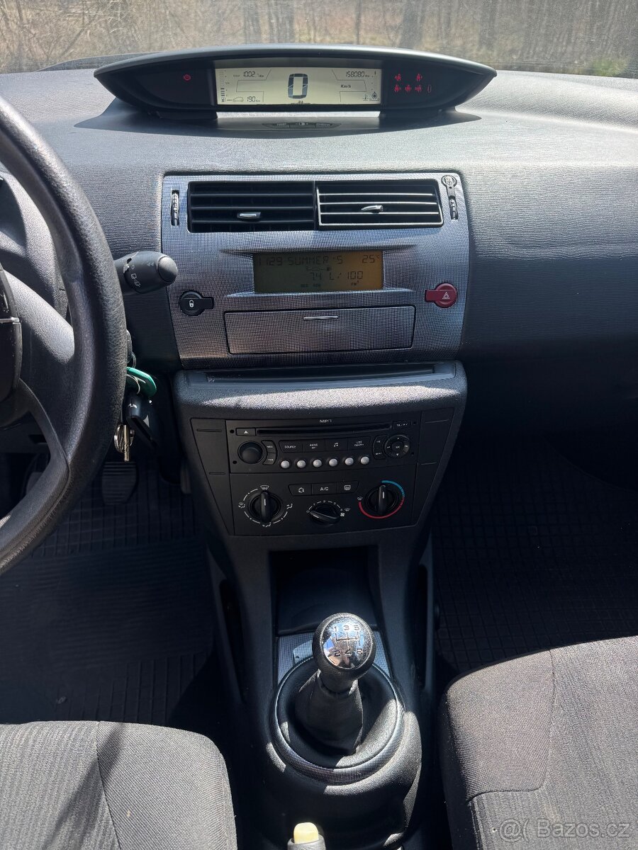 Citroen C4 1.4i benzín - 7