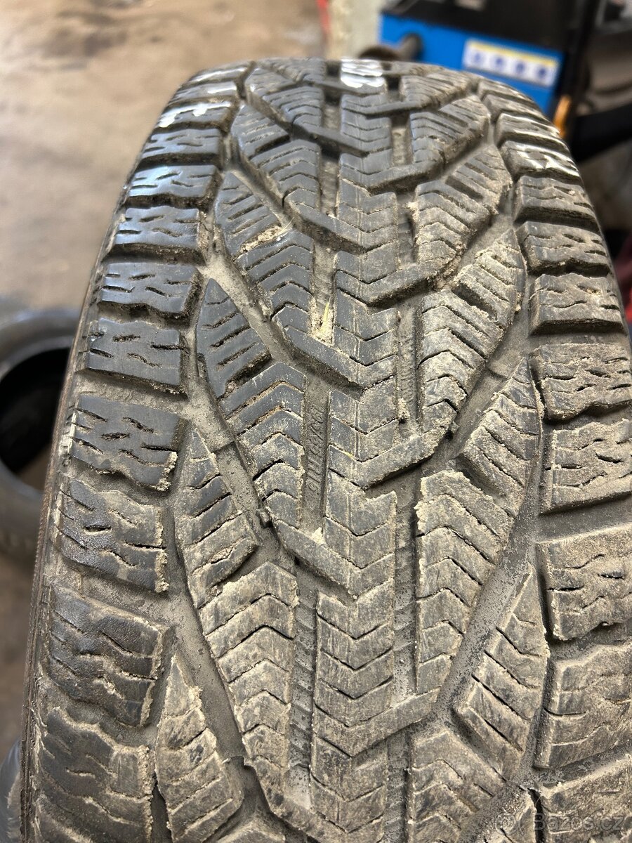 Zimní pneu 215/65/17 - 7