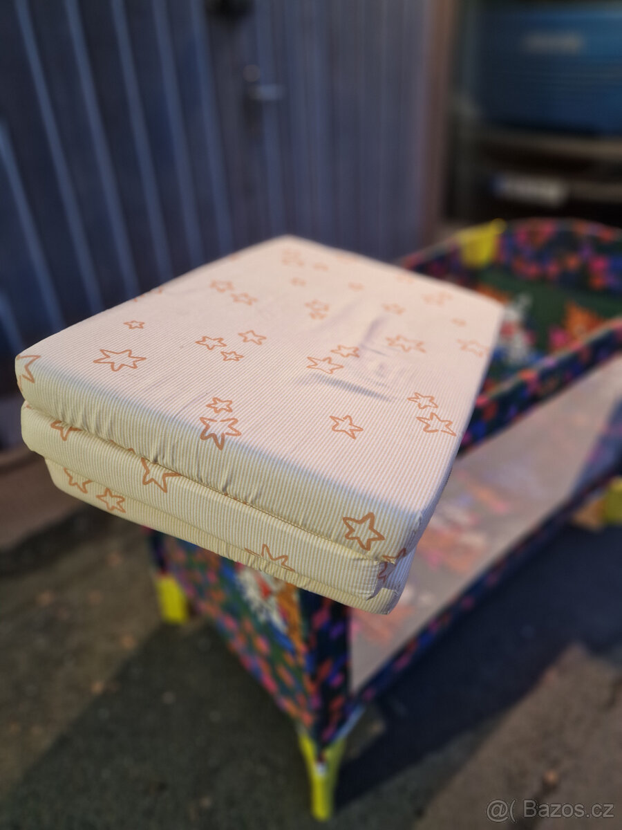 Postylka cestovni Hauck - 7