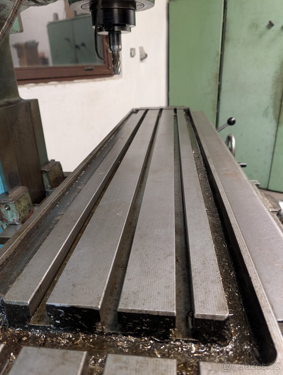 Frézka TOS FA 4V - 7