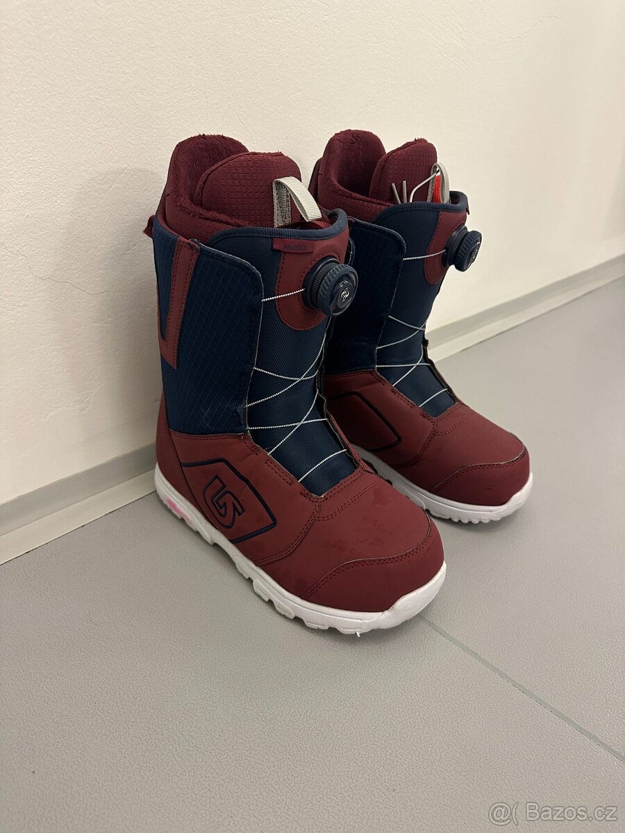 Kompletní snowboardová výbava BURTON prkno,vázání,boty a bag - 7