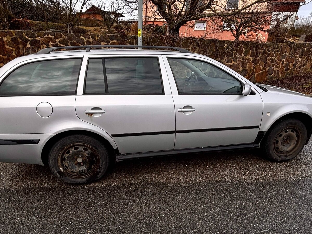 Škoda Octavia 1.6 combi - 7