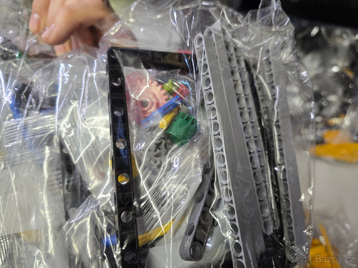 STAVEBNICE Technic 42172 McLaren P1 (náhrada) - 7