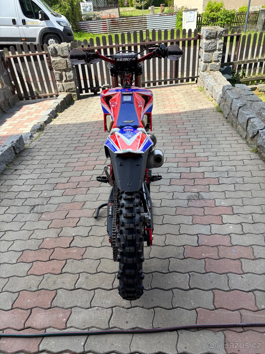 Beta 300 rr Holcombe replica - 7