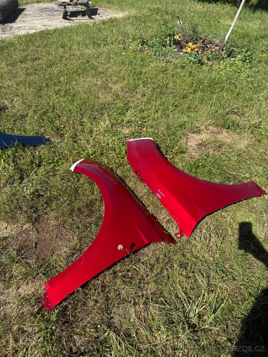 Ford Focus MK3 Přední blatníky - 7