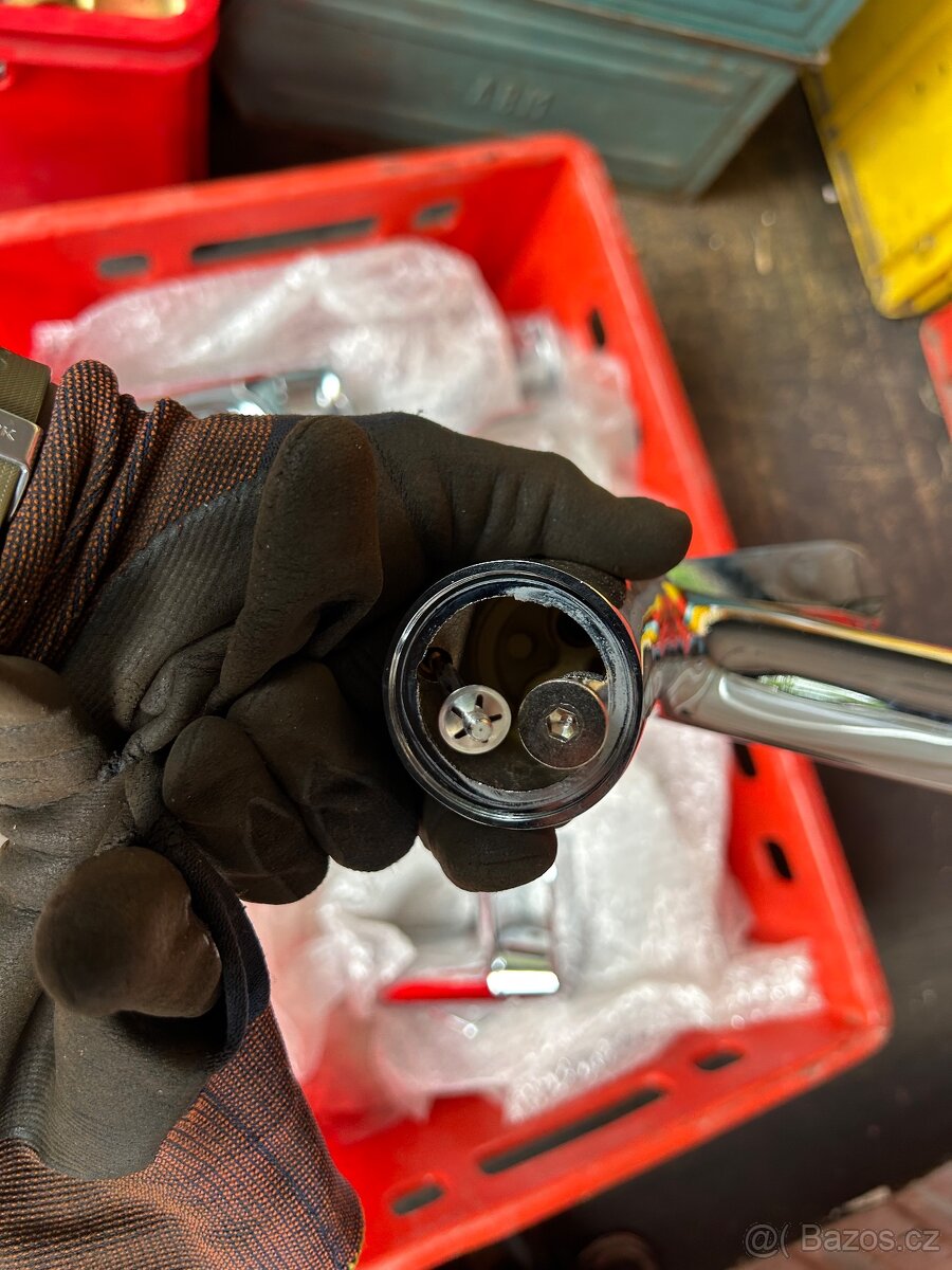 NOVÉ NEPOUŽITÉ BATÉRIE KOUPELNA KUCHÝŇ ///400kč kus - 7