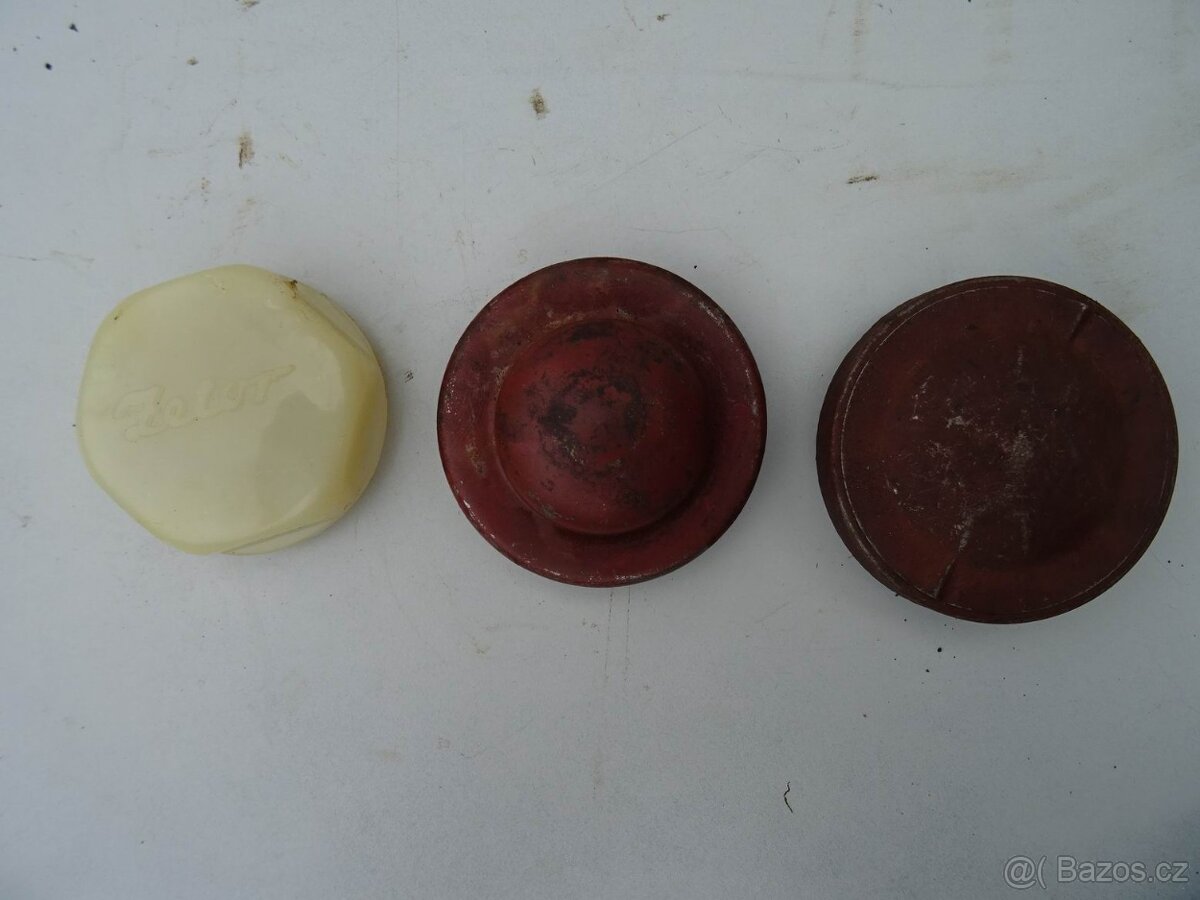 Díly na traktor Zetor . - 7