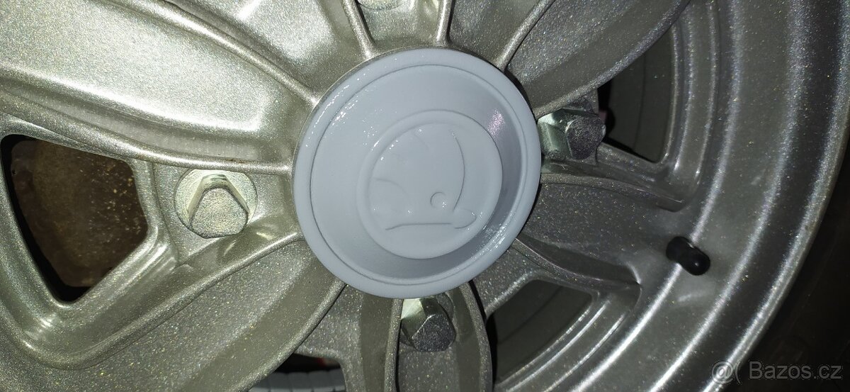 Poklička (krytka) pro hliníkové disky Škoda - 7
