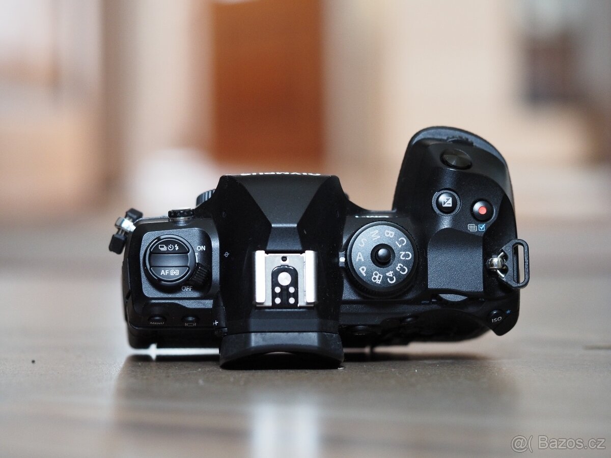 Prodám fotoaparát Olympus OM System OM-1 top stav - 7