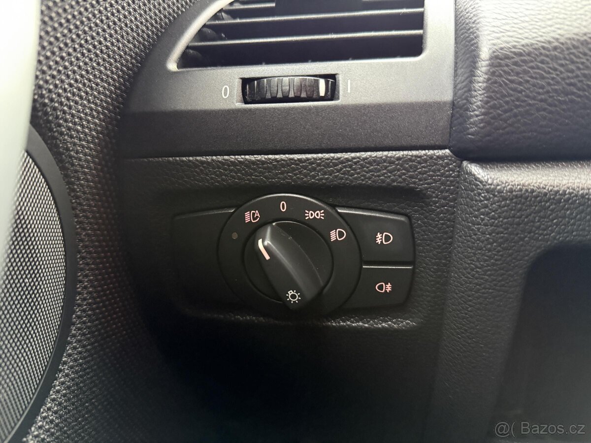 BMW Řada 1 2.0 D , 150 kW nafta, 2008 - 7