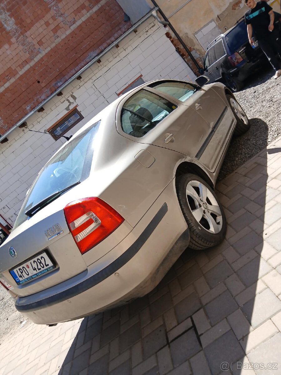 Škoda Octavia II - 7