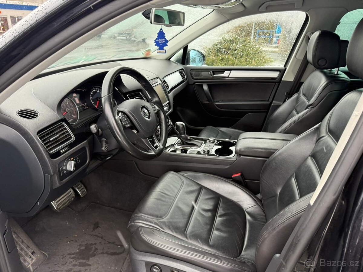 VW TOUAREG 3,0TDI - 7