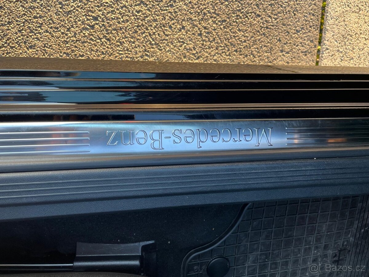 Mercedes-Benz Třídy E, Mercedes-Benz Třídy E, 250 GCI - 7