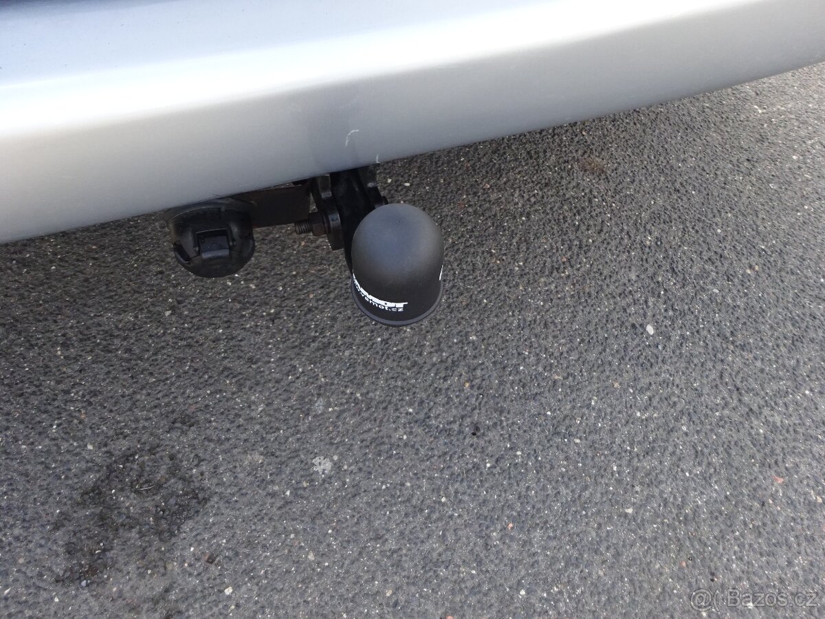 Volkswagen Caravelle 2,0TDi-9 MÍST - 7