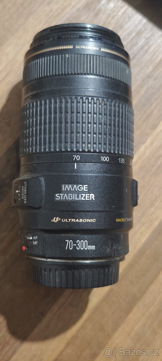 Canon EOS 550D s objektivem - 7