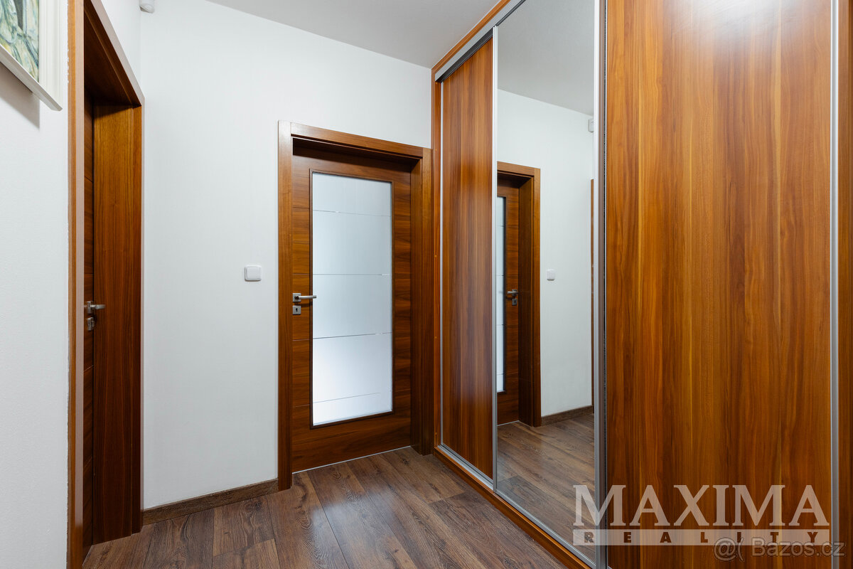 Dům 5+1 o ploše 274 m2 - Jesenice, Osnice - 7