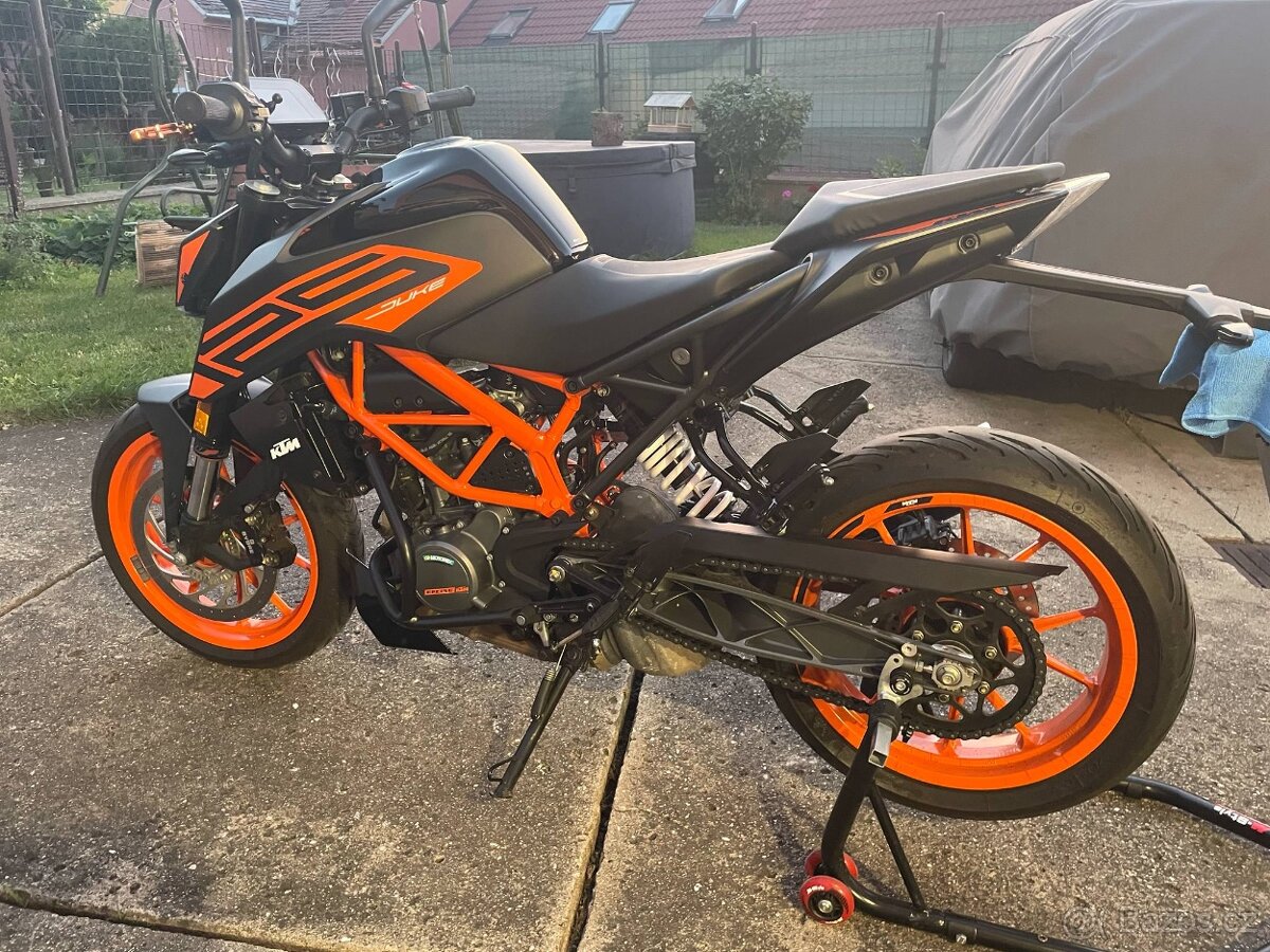 KTM DUKE 125 2021 BLACK - 7