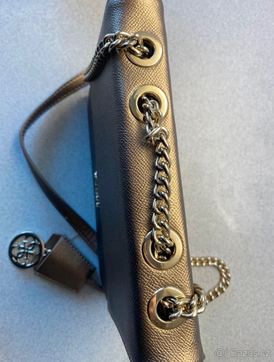 Krásná zlatá kabelka Guess - 7