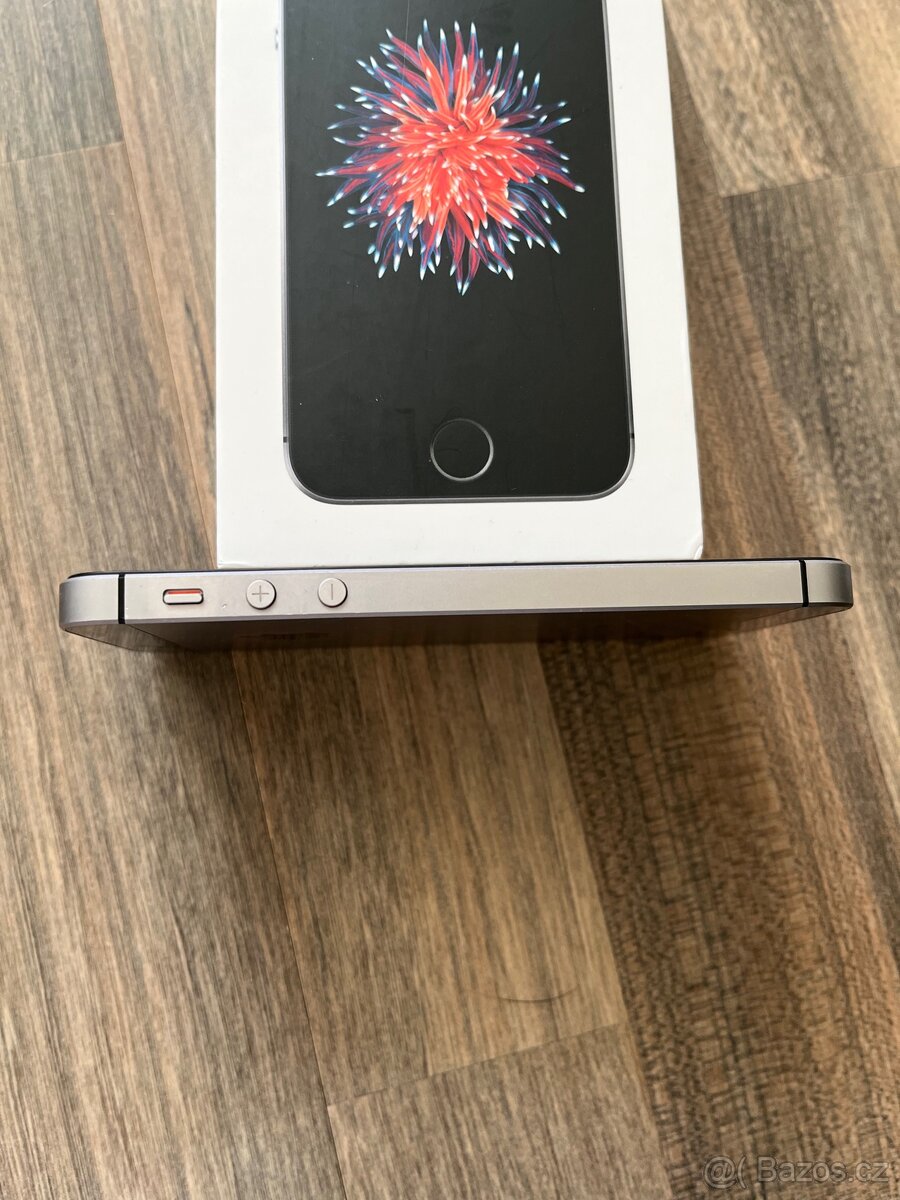 iPhone se 2016 - 7