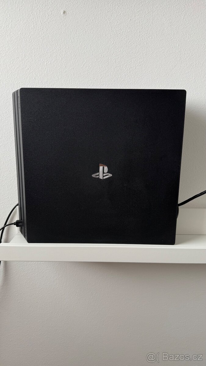 PlayStation PS4 Pro 1TB včetně 2ks ovladačů - REZERVACE - 7