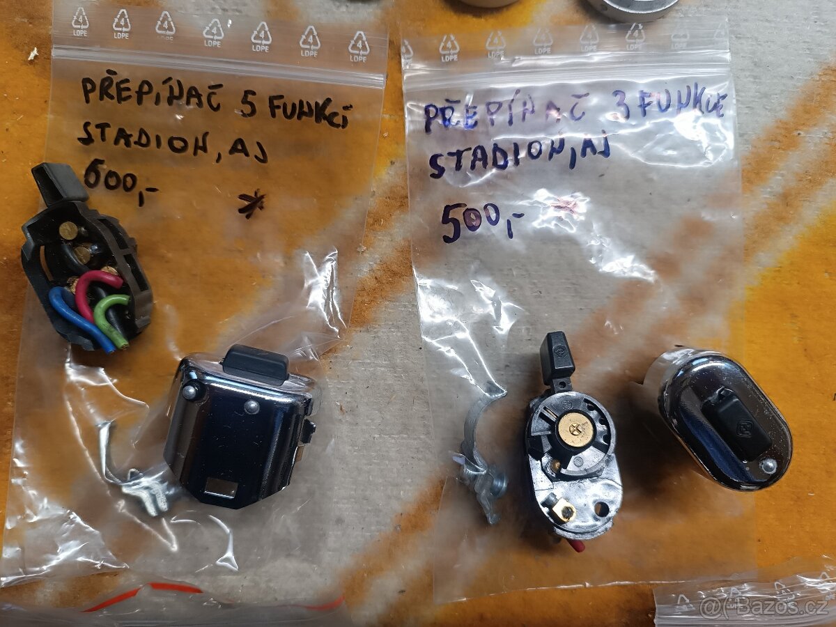 Přepínač svetel Jawa,patice,kontrolka,relátko,stadion - 7