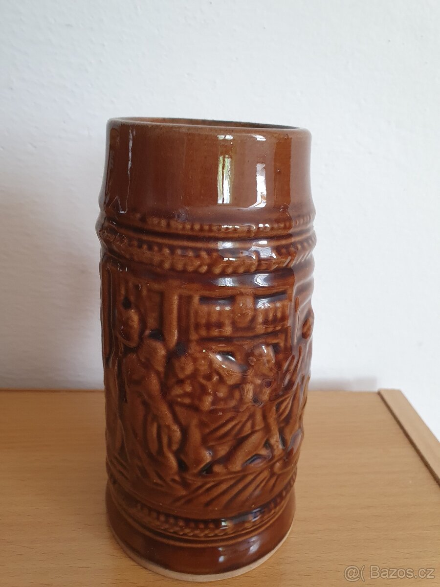 sada keramických džbánků - 7